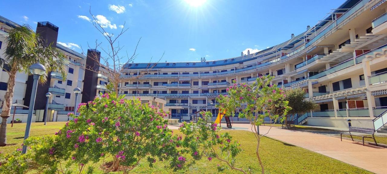 Apartamento Suenos Del Mar II By Denia Costa ภายนอก รูปภาพ