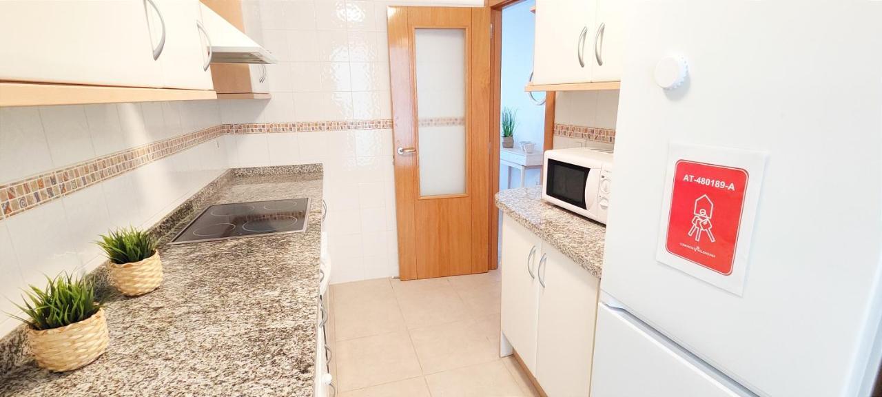 Apartamento Suenos Del Mar II By Denia Costa ภายนอก รูปภาพ